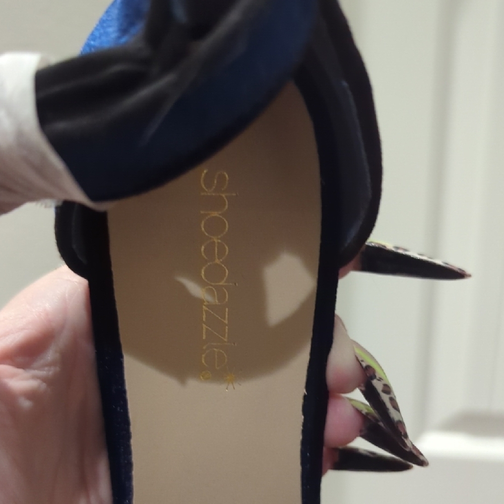 NWoT Shoe Dazzle Deep Blue Velvet Heels - Picture 3 of 7